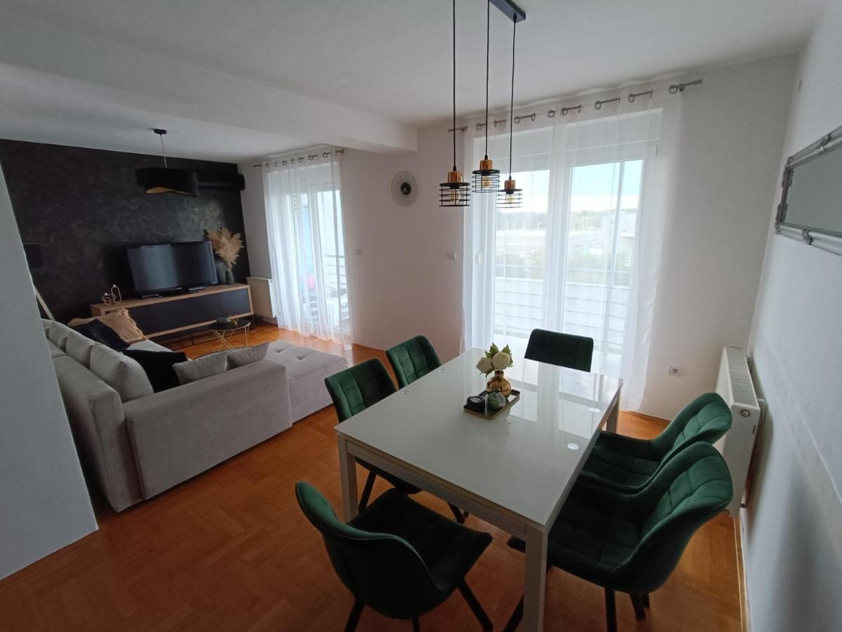 Apartamento Arena Osijek Exterior foto